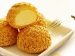 花澤野泡芙火爆的生意受到了消費(fèi)者的歡迎