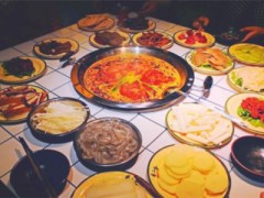 鹵二爺市井火鍋加盟十分值得！隸屬于鹵二爺市井火鍋餐飲管理有限公司！