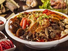 老城私房冒菜值得加盟！人人都愛吃的風(fēng)味小吃！