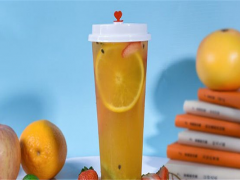 莓逗極寒境莓果現(xiàn)榨加盟