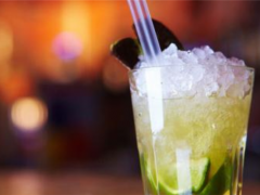 果鮮生茶飲加盟