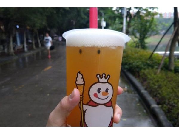 蜜雪冰城加盟總部電話是 ，好評(píng)率超過(guò)百分之