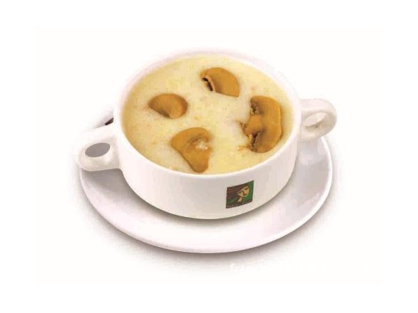 在咖啡中加入蘑菇粉，英國年輕人興起喝蘑菇咖啡