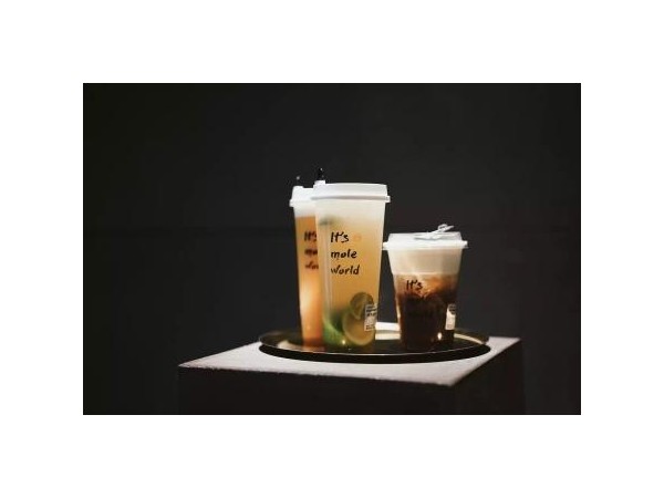 網(wǎng)紅茶飲現(xiàn)投資熱，業(yè)界：四成新品牌速生速亡