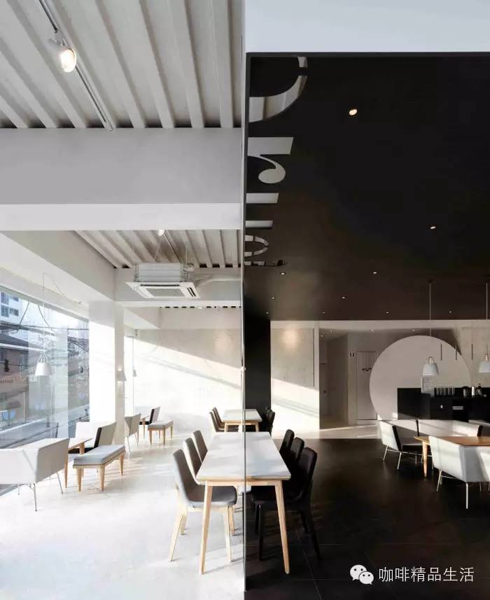 黑白的優(yōu)雅空間:首爾Coco Bruni咖啡店