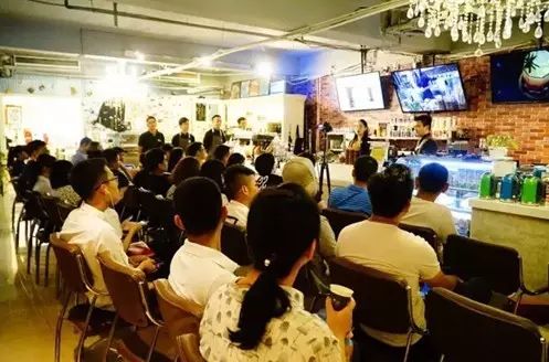 飲品經(jīng)銷(xiāo)商發(fā)力二三線城市，這家公司憑什么增長(zhǎng) %