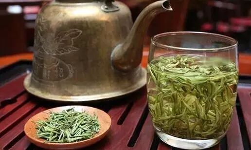 隔夜茶沒(méi)你想得那么可怕，要理性對(duì)待