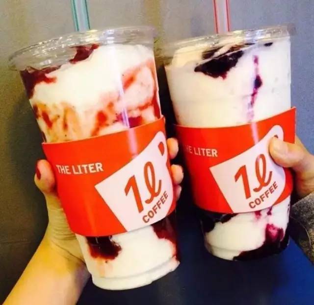 韓國(guó)流行大杯“升”咖啡