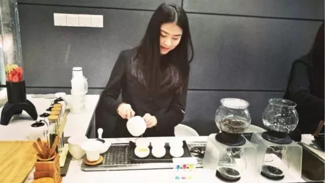 我想再做年茶飲師 全因為這些“小妖精”