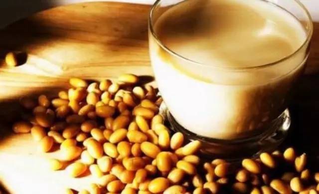 一家賣豆?jié){的年?duì)I收高達(dá) 多萬(wàn)，怎么做到的？