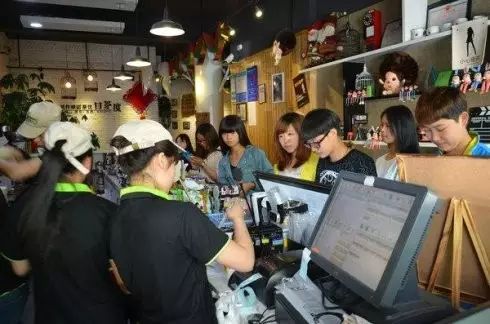 高峰時(shí)，封口機(jī)出故障時(shí)的應(yīng)對(duì)方法