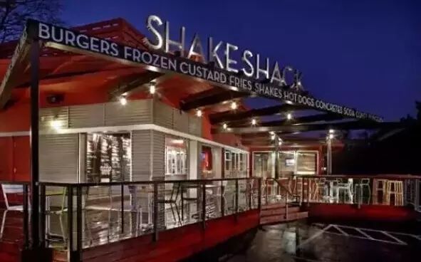 從小吃攤到年入億，這家天天排隊(duì)的餐廳有什么秘訣？