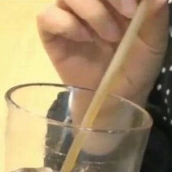 韓國(guó)大米吸管不算啥，這些更牛！網(wǎng)友：老板，一杯奶茶加根吸管