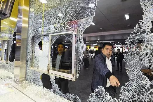 奶茶圈錢年能賺萬？行業(yè)潛規(guī)則催生快飲加盟亂象