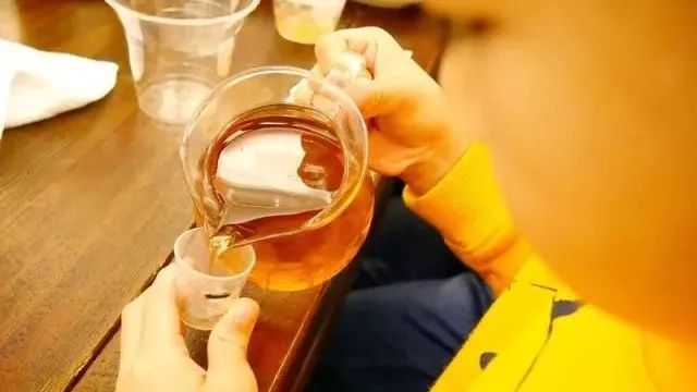 春水堂連續(xù)年堅持做了這件事，我們來聊聊它的用心