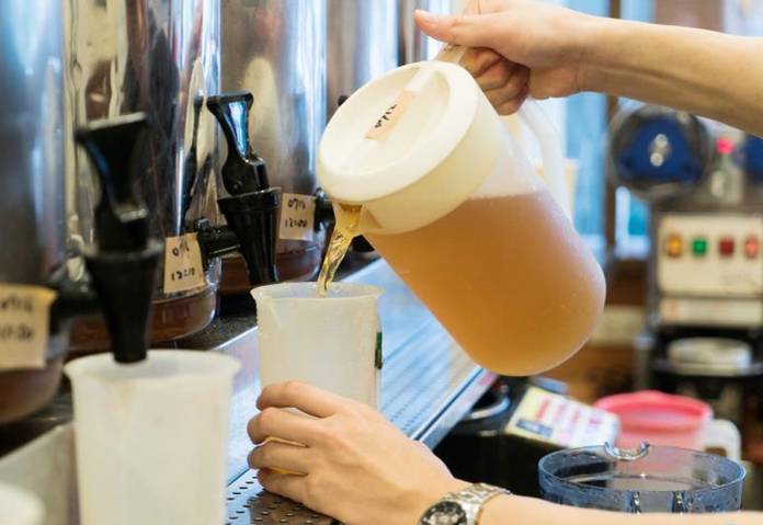 飲品店原料揭密：手搖“茶”到底都從哪里來？