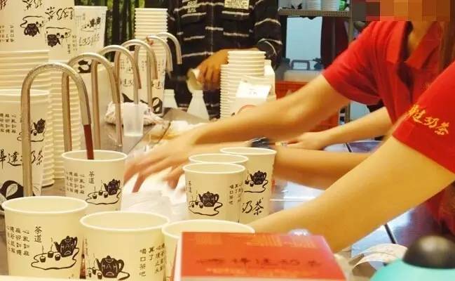 樺達奶茶，有脾氣的奶茶店