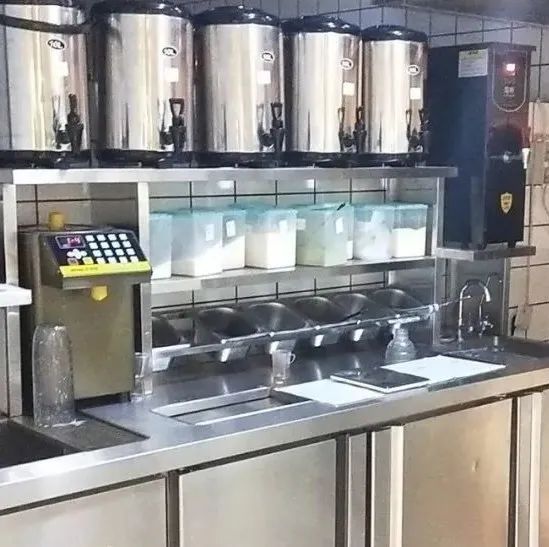 開奶茶店 營業(yè)額一天元 怎么辦？神回復(fù)瞬間治愈