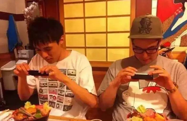 怎樣讓消費(fèi)者有不曬朋友圈會(huì)死的感覺（附分享大招）