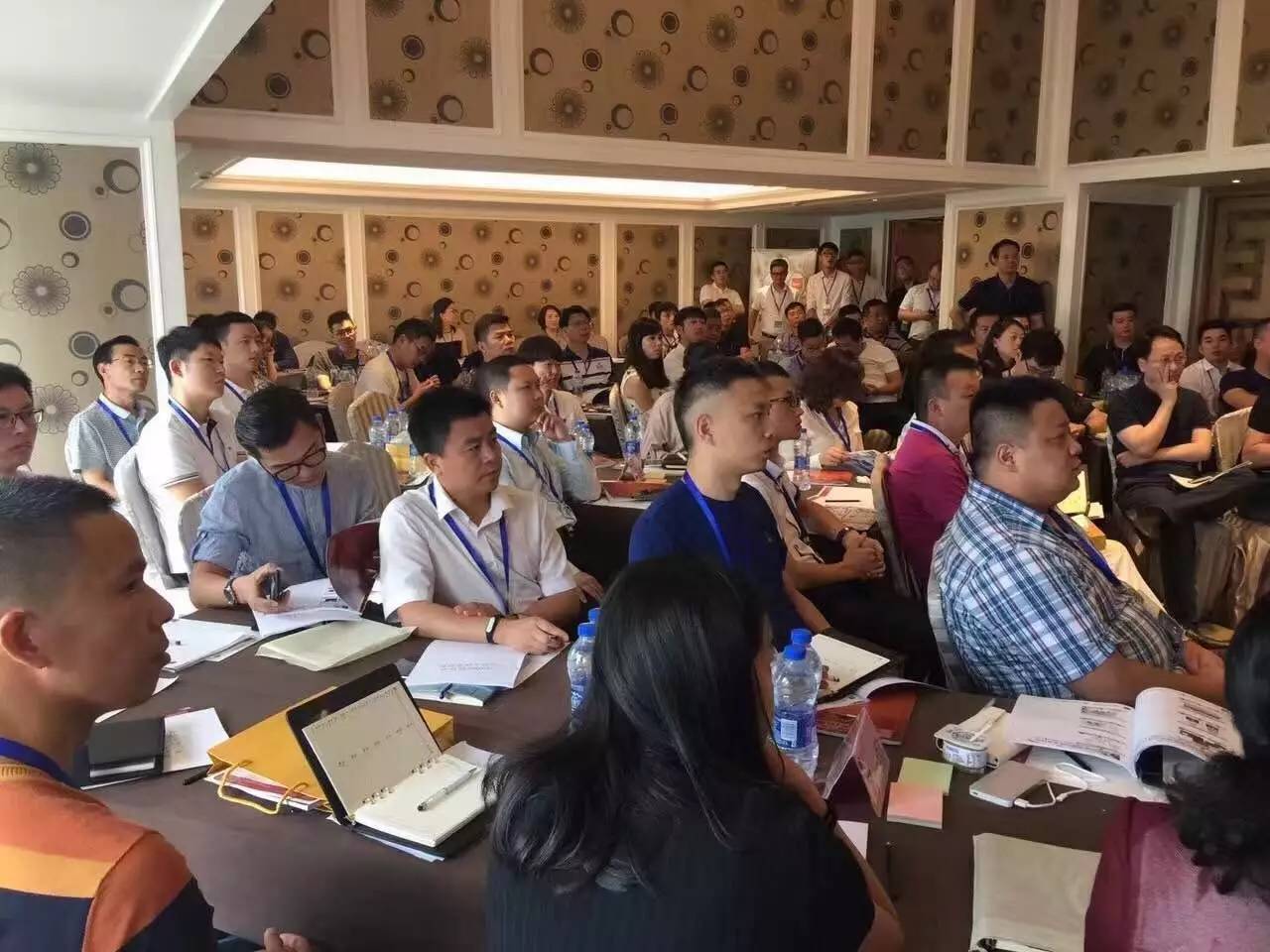 要開萬個店！成了這 個飲品連鎖店的目標(biāo)！