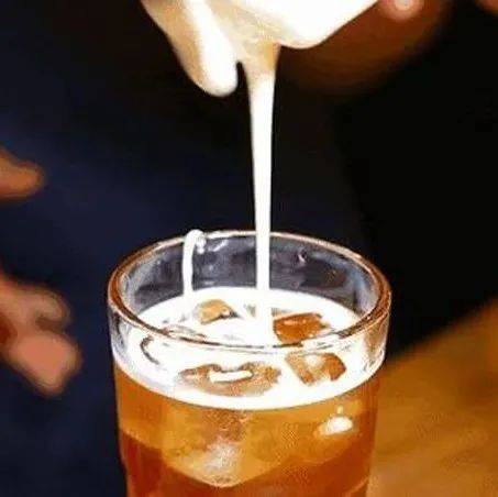 奶茶被警方再次開(kāi)發(fā)出新功能——能救命！