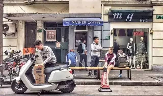 上海這家㎡的咖啡店，做的是什么生意？