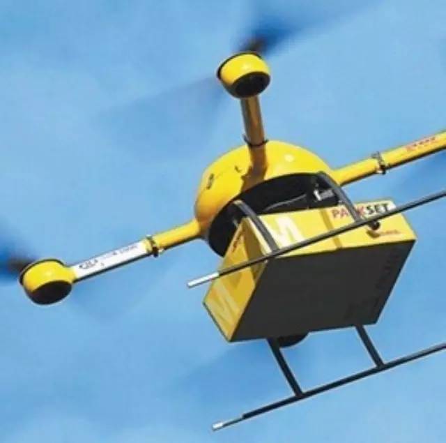 無(wú)人機(jī)送咖啡、掌紋支付，深圳餐飲業(yè)用科技武裝門(mén)店