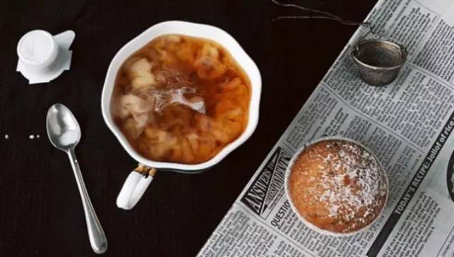 牛奶和茶一起喝會(huì)結(jié)石？奶茶哭暈在廁所