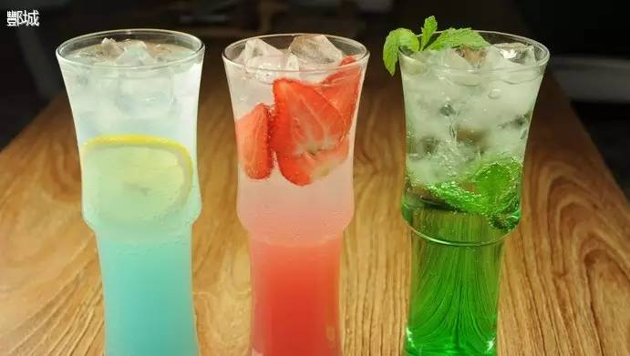 從經(jīng)銷商到終端門店，年氣泡類飲品占領(lǐng)夏季市場的大理由