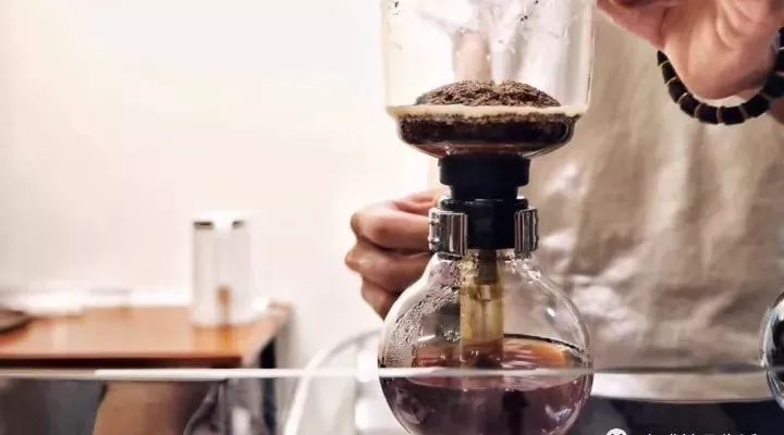 不得了!這個(gè)隱藏在潮汕鬧市里的咖啡愛好者樂園