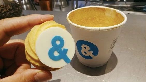 快餐巨頭加碼飲品市場：肯德基跨界開精品咖啡館，最貴的一杯賣  元
