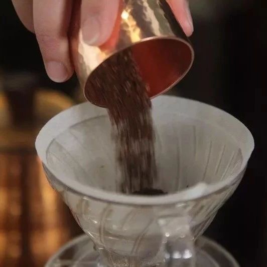 咖啡小白 ，你需要一份Hario V  濾杯手沖萃取指南