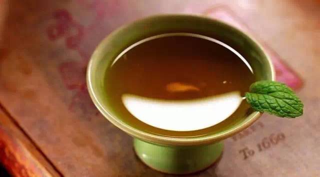 以酒入茶，以茶入咖啡，跨界融合顛覆創(chuàng)意