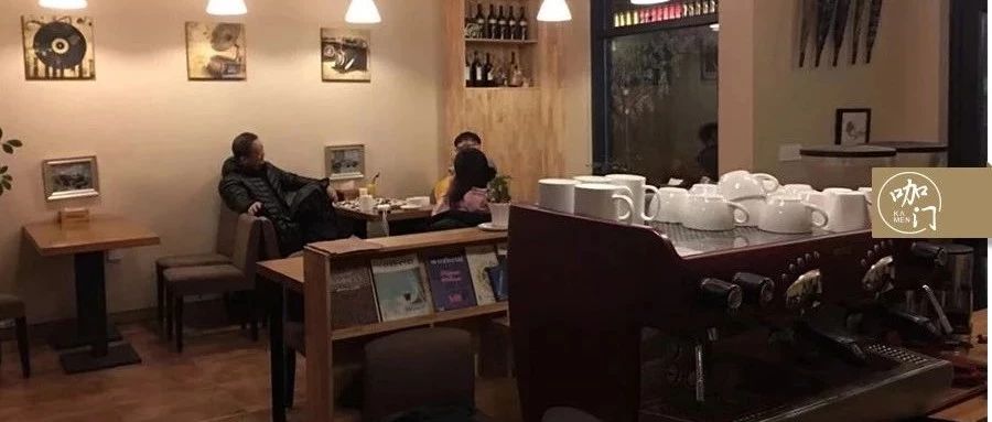 ㎡月入 萬+，秒殺 成咖啡館！老板人撐 年，過年都不放假
