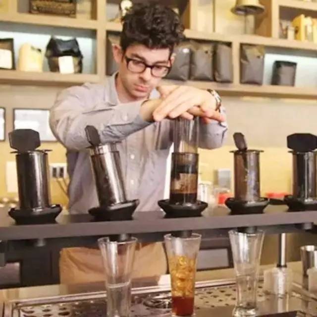 冰咖啡的三大類別——冰鎮(zhèn)、冷泡、冰滴