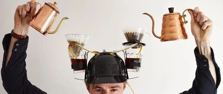 換一個姿勢學(xué)咖啡，最后一個絕了！