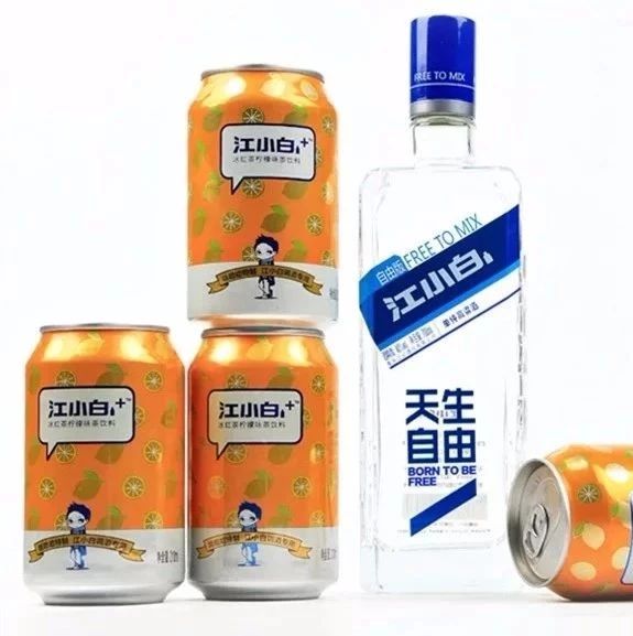江小白賣冰紅茶了，讓我吃一口肯德基的指甲油壓壓驚