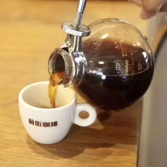 科普一下，咖啡是熱著喝還是涼著喝？飲用咖啡溫度是多少度？