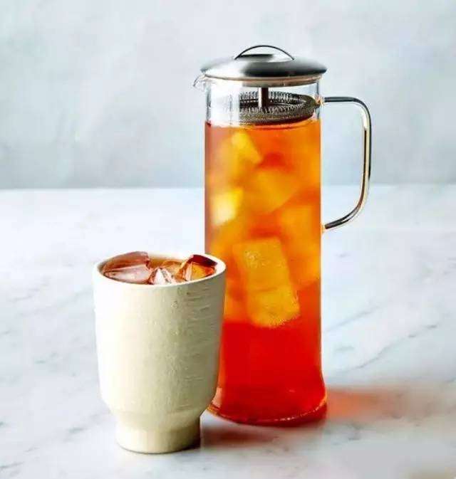 冷泡茶喝起來就是熱茶放涼?