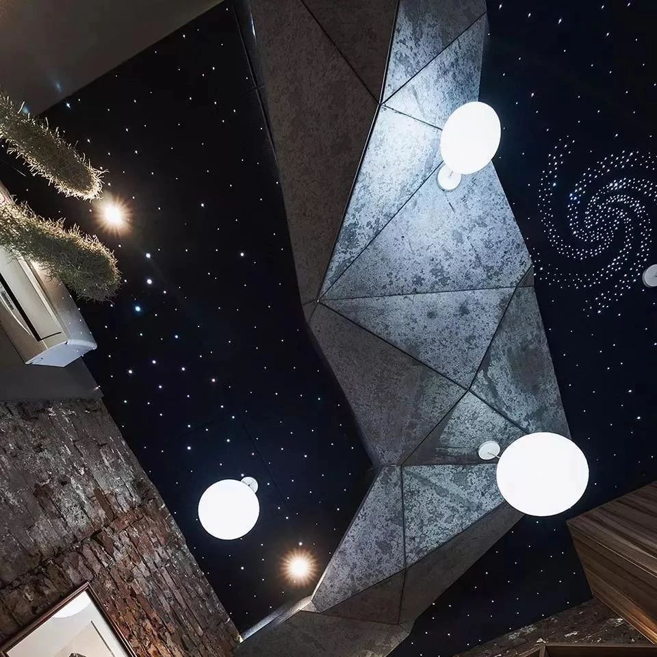 這家咖啡館，竟把“星空”搬到了室內(nèi)