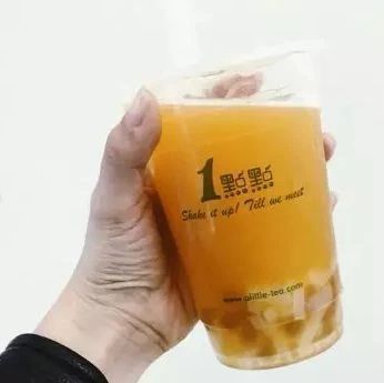 發(fā)現(xiàn)沒有，一點點上新了兩款水果茶產(chǎn)品