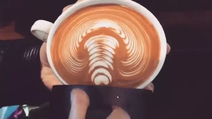 神回復(fù):女生為啥不能參加男神拉花賽？