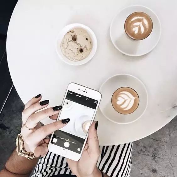 女神節(jié)，咖啡拉花和美甲更配哦！