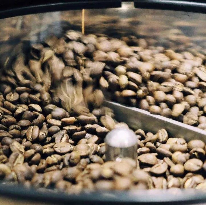 咖啡知識(shí) | 咖啡豆烘焙時(shí)為什么會(huì)有噼里啪啦的聲音？