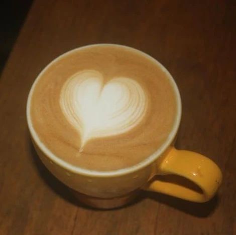 咖啡師養(yǎng)成記 | 馥芮白、澳白、平白、小白咖啡到底是什么？