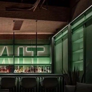 餐飲空間 ? 利用特殊的幾何形狀來豐富設(shè)計語言，以增強空間的體驗感