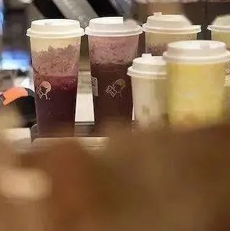 喜茶宣布不漲價后，多家門店排長龍爆單…？？？