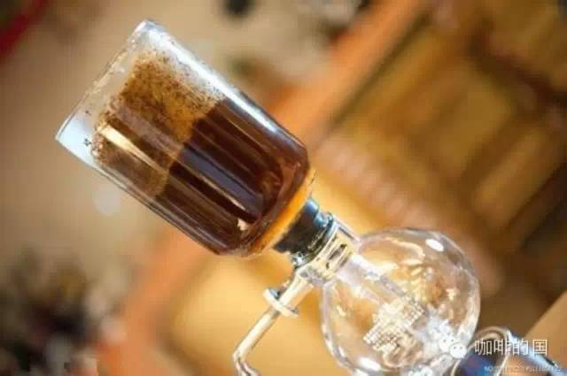 用虹吸壺煮咖啡的需要注意的 個細(xì)節(jié)