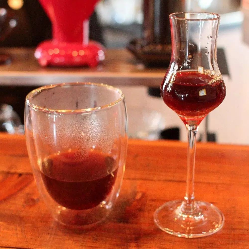 每天喝 +和藍標瑰夏的人最幸?！锩恐芎枚雇扑]★