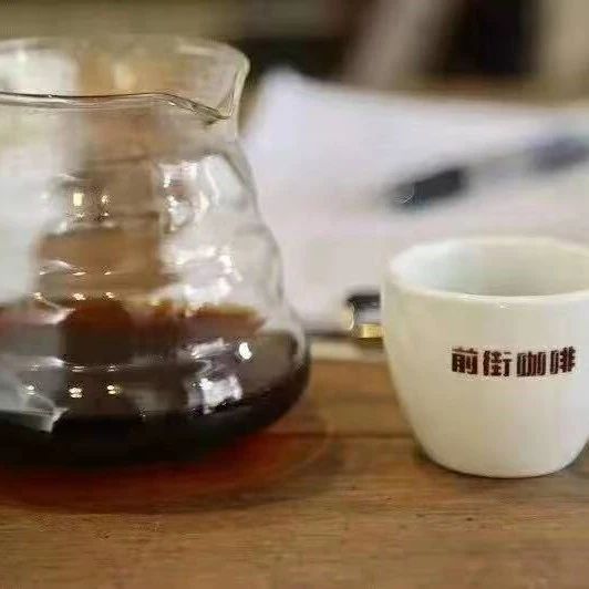 科普 | 為什么喝咖啡之前要先喝水？咖啡放久了還能喝嗎?